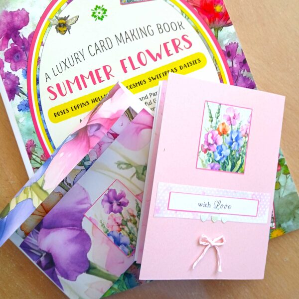 Summer Flowers : A Luxury Card Making Book : A Card Kit Book to cut and make your own Greeting Cards - Image 6
